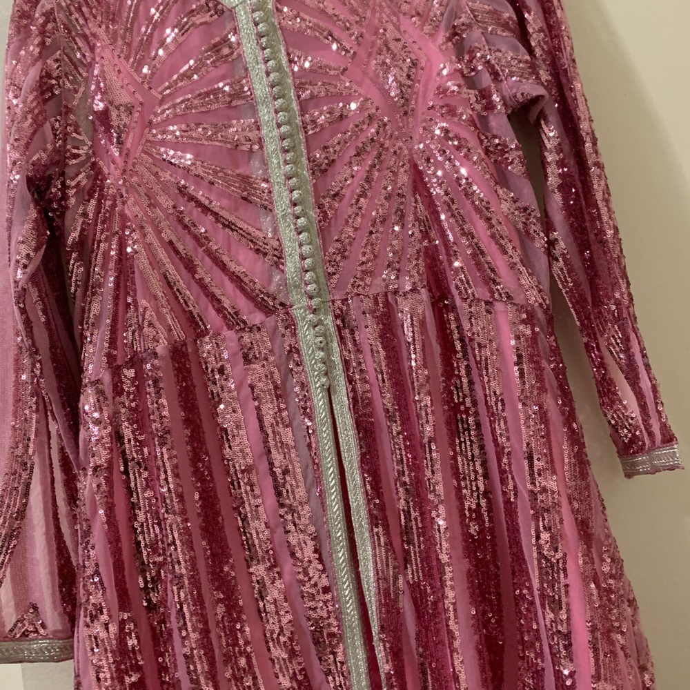 Very beautiful, for weddings prom